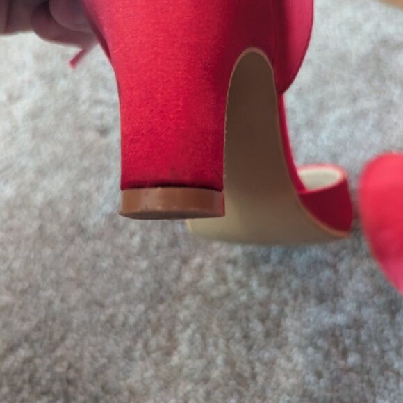 Badgley Mischka Red Satin Heels - Picture 8 of 9
